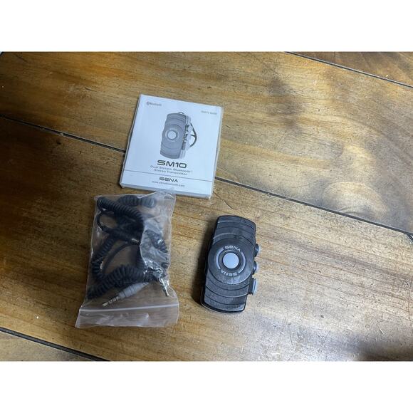 Sena SM10 Dual Stream Bluetooth Stereo Transmitter - Picture 7 of 8